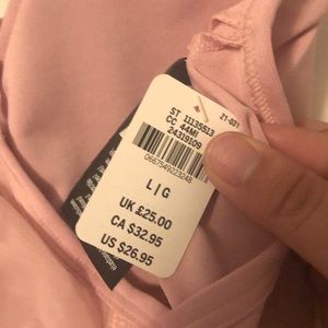 PINK Victoria's Secret Intimates & Sleepwear - NWT VS Pink sports bra PINK Victoria's Secret Intimates & Sleepwear - NWT VS Pink sports bra
